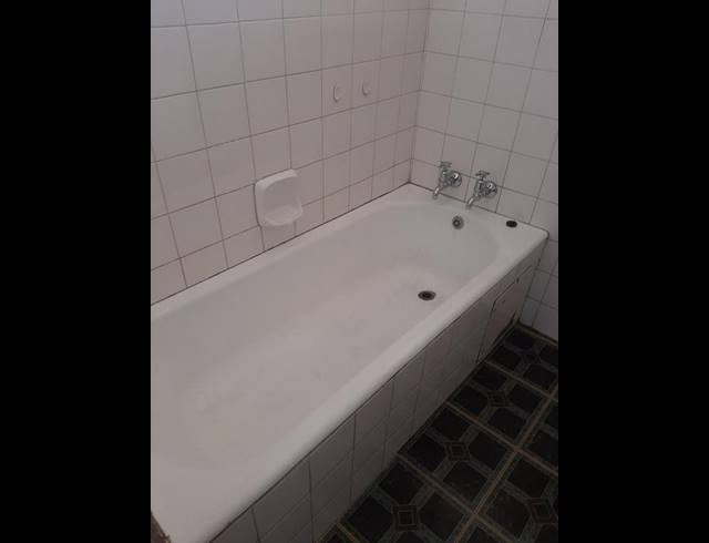 2 BEDROOM APARTMENT FOR SALE IN SUNNYSIDE